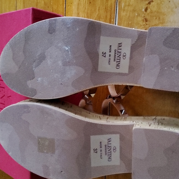 Valentino Garavani Rockstud Sandals!EUC!! - Picture 6 of 12